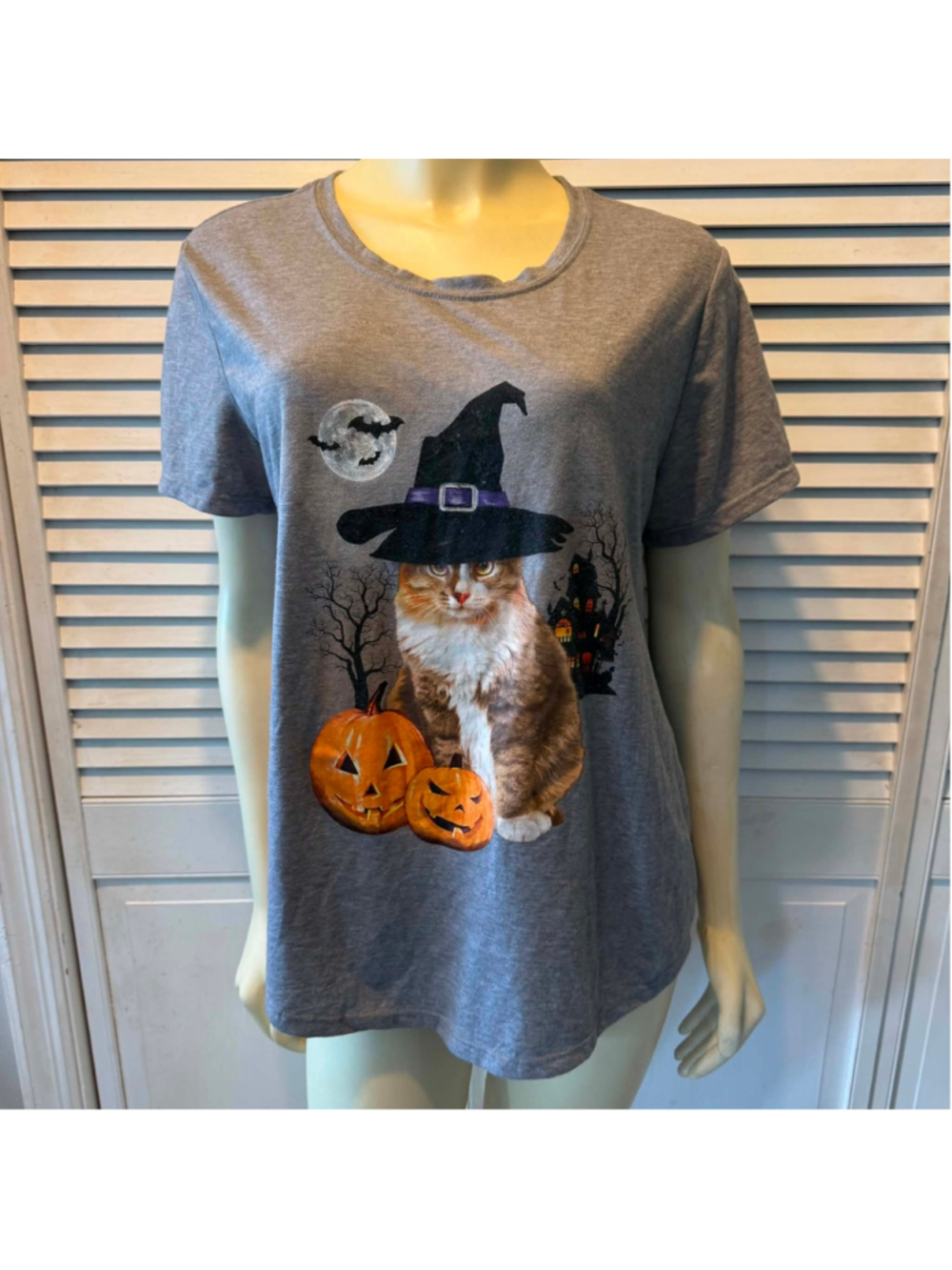 Women's Way to Celebrate! Gray Halloween Cat & Pumpkin Tee XL